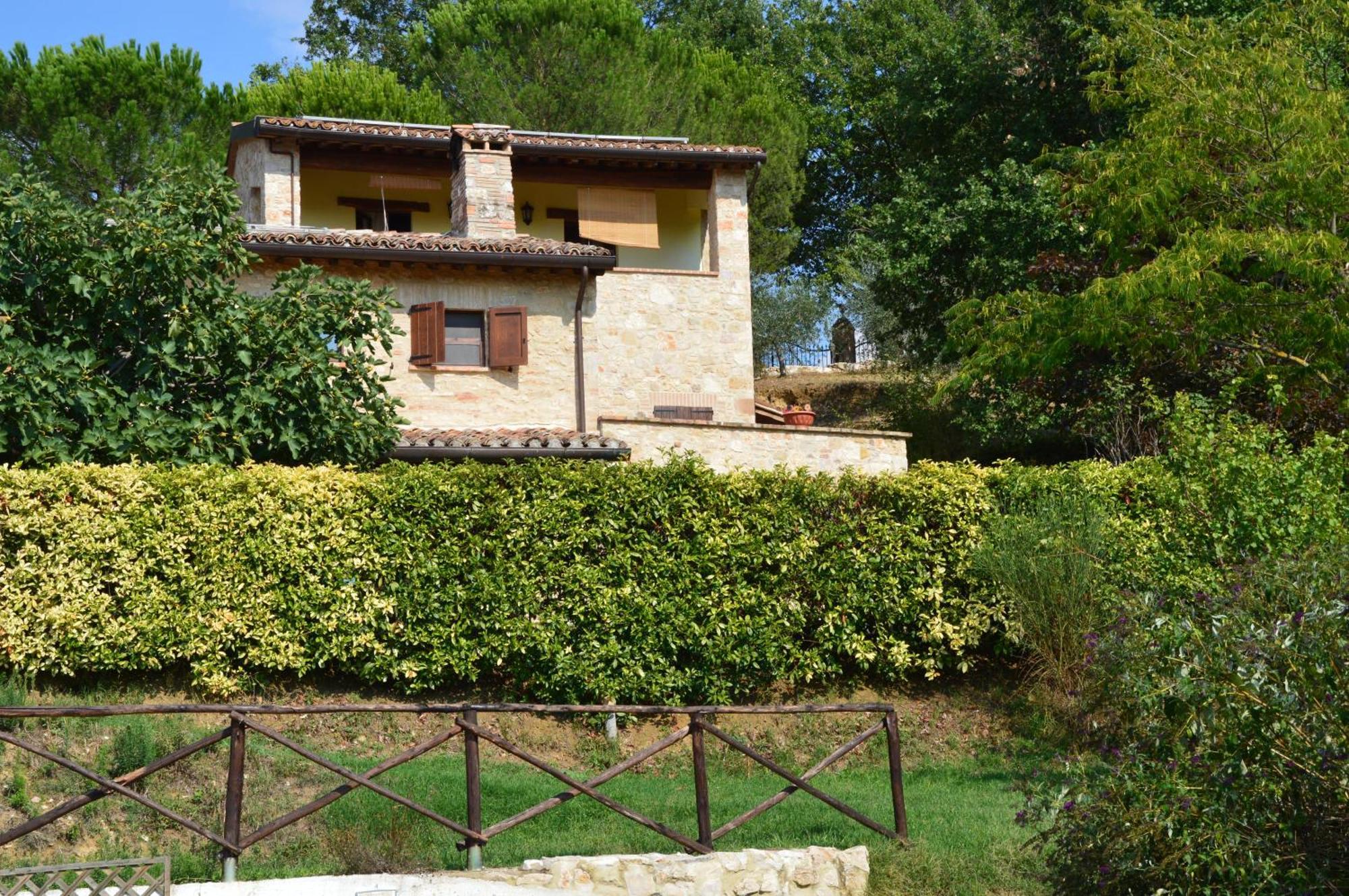Agriturismo Bio Tra Cielo E Terra Apartment Grutti Екстериор снимка